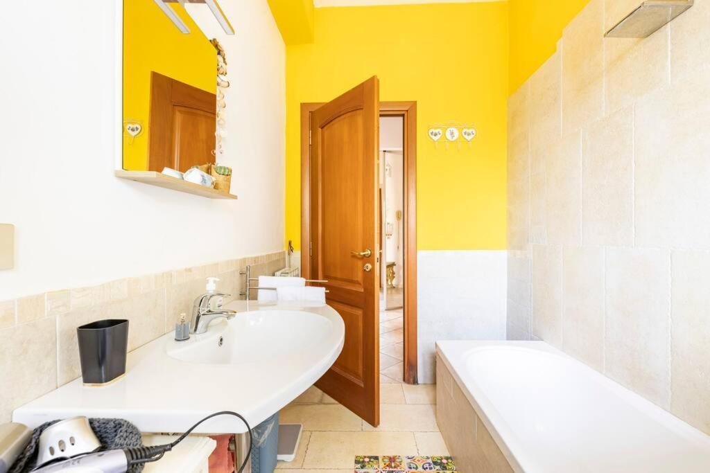 Massy & Alex House Intero Appartamento โรม ภายนอก รูปภาพ